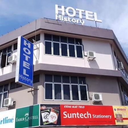 History Hotel Kangar Exteriér fotografie