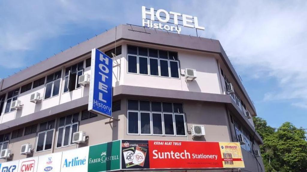 History Hotel Kangar Exteriér fotografie